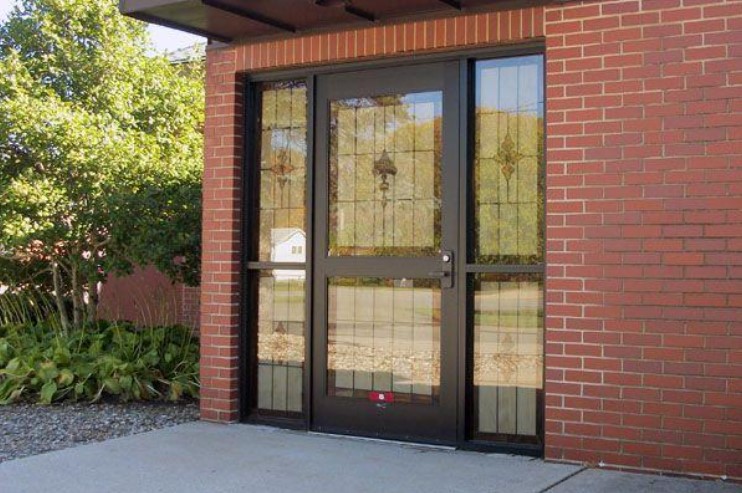 Hire the Best Commercial Door Services if You Want Perfection